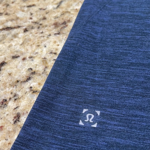 Lululemon shirt - Picture 5 of 5